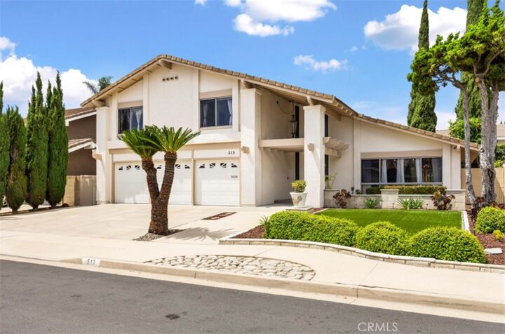 Property Photo:  513 Apache Drive  CA 92870 
