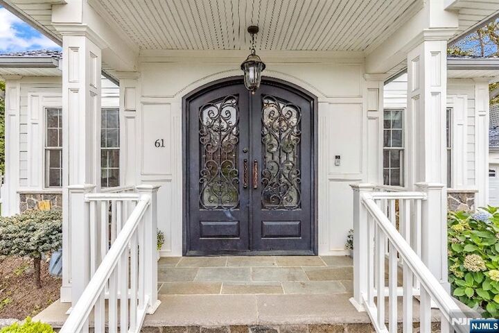 Property Photo:  61 Roosevelt Street  NJ 07626 