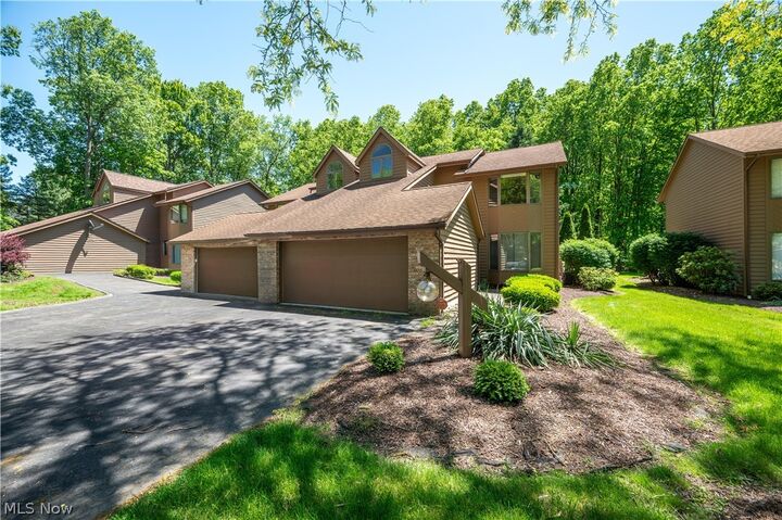 Property Photo:  9114 Inverrary Drive SE  OH 44484 