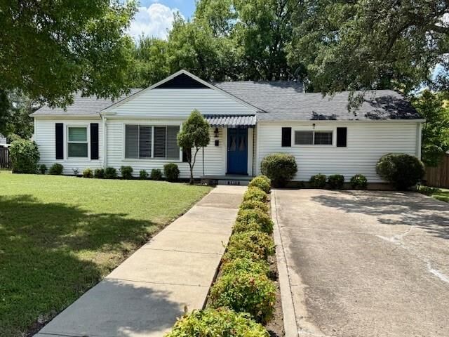 Property Photo:  2816 Westridge Avenue  TX 76116 