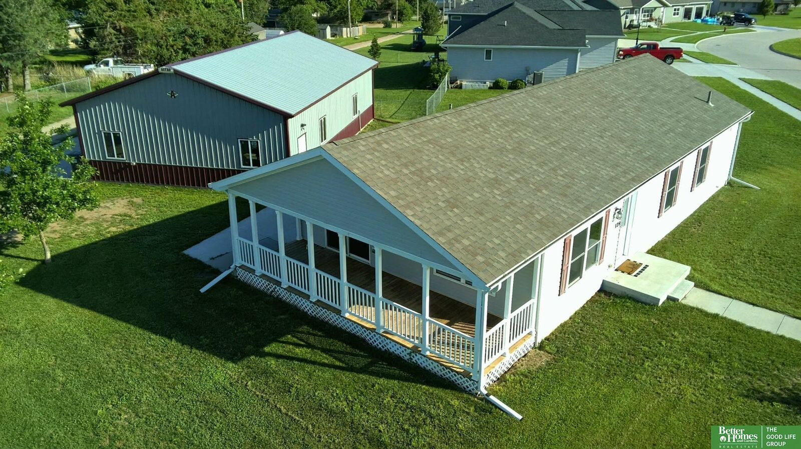 Property Photo:  128 N 5th Street  NE 68401 