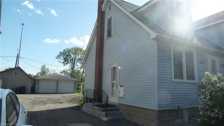 Property Photo:  1023 Weber Street E  ON N2A 1B4 