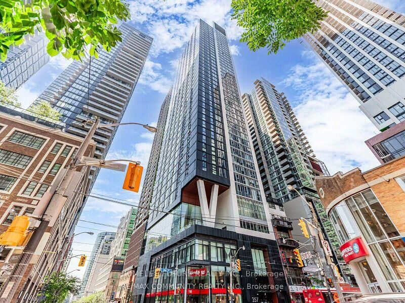 Property Photo: 357 King Street W 3506 ON M5V 0S7