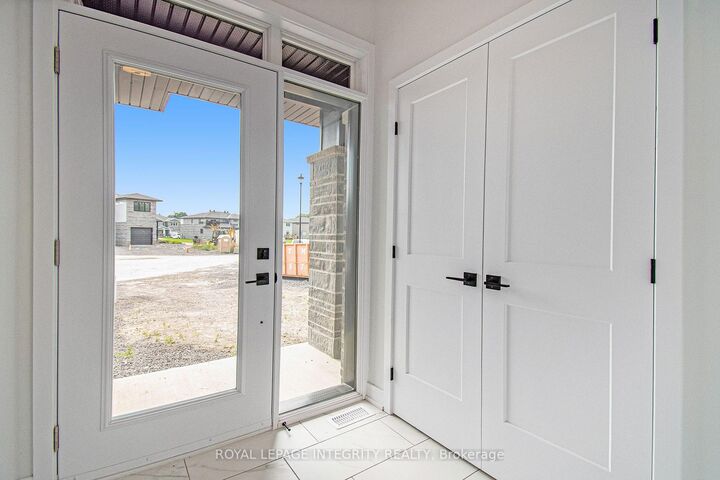 Property Photo: 10 Morrall Court ON K7S 0J4