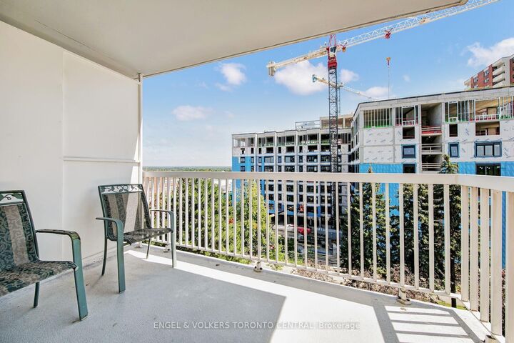 Property Photo: 15 Sewells Road 606 ON M1B 3V7