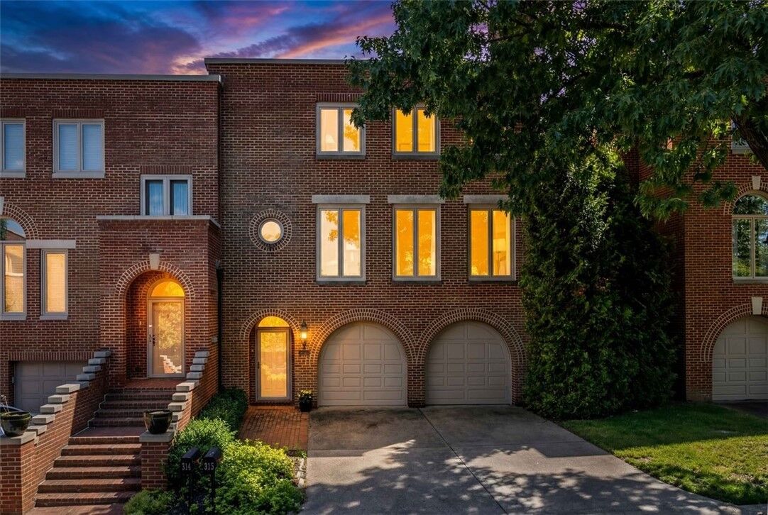 Property Photo:  212 Schenley Road  PA 15217 