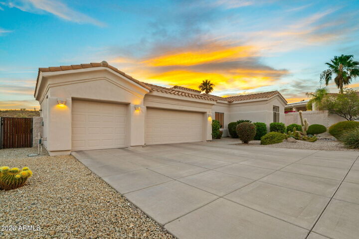 Property Photo: 15207 E Redrock Drive AZ 85268