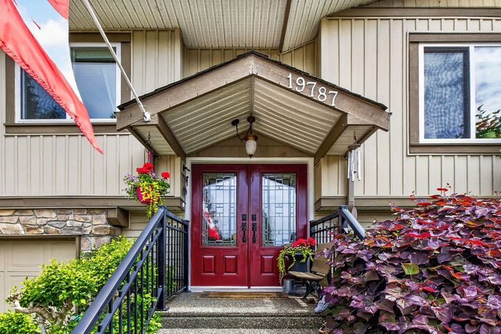 Property Photo: 19787 116A Avenue BC V3Y 1N8