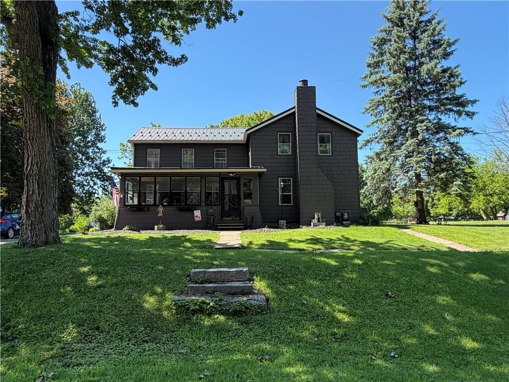Property Photo:  14 Seneca St  NY 13148 