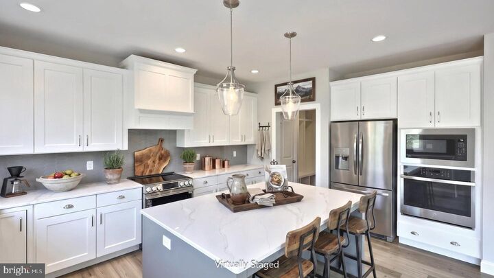 Property Photo:  316 Goshawks Road  PA 17517 