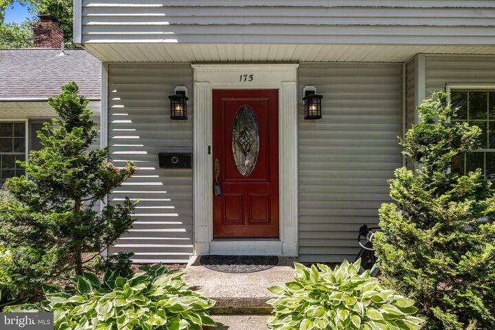 Property Photo:  175 Oxford Road  NJ 08075 