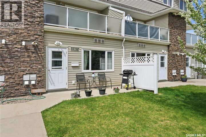 Property Photo:  705 1022 Hampton Circle  SK S7R 0K3 