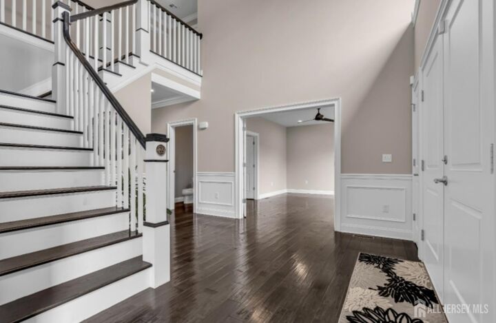 Property Photo:  9 Jaimeson Way  NJ 08844 