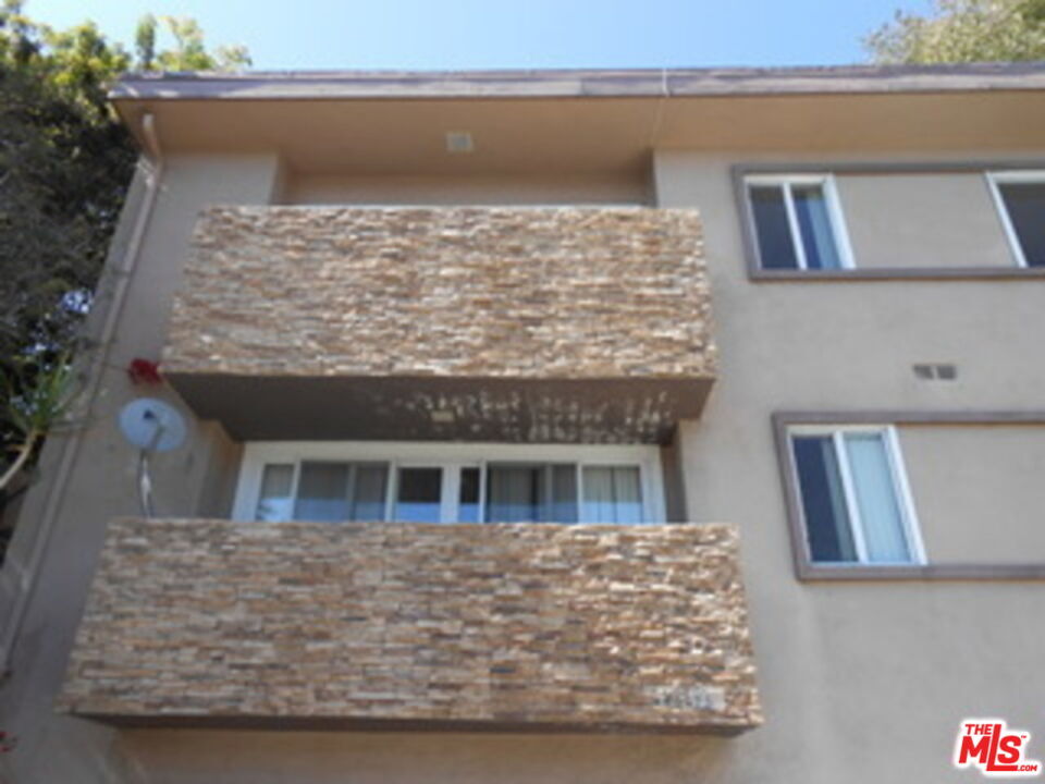 Property Photo:  22343 Pacific Coast Hwy  CA 90265 