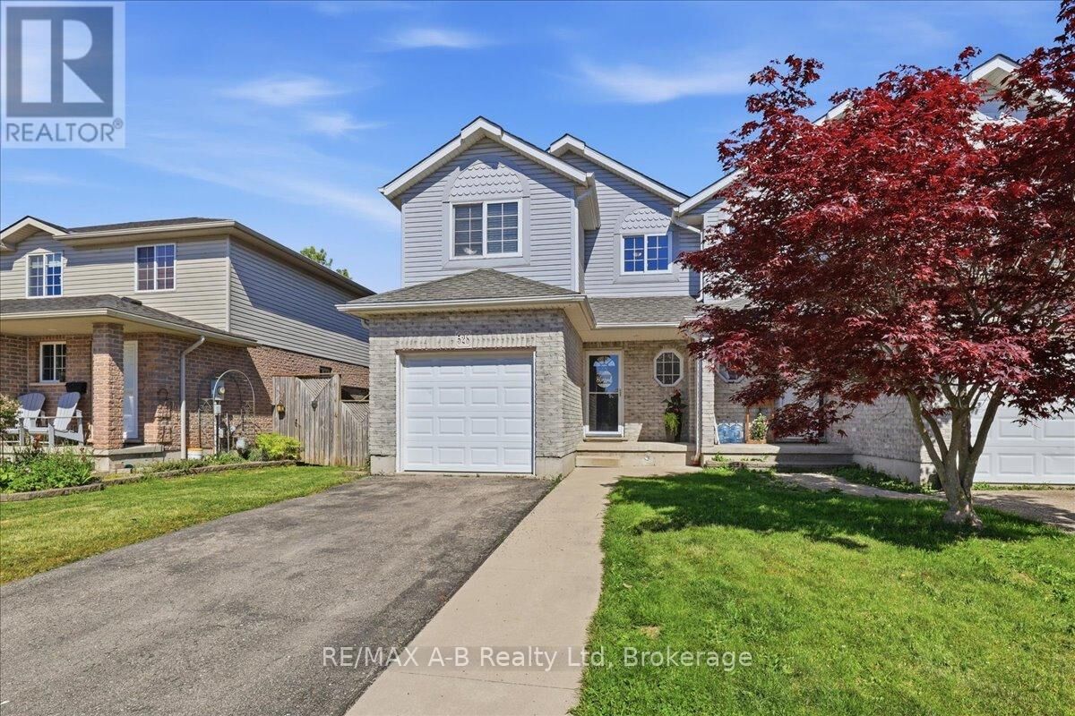 Property Photo:  528 Nelson Street West  ON N5A 2K8 