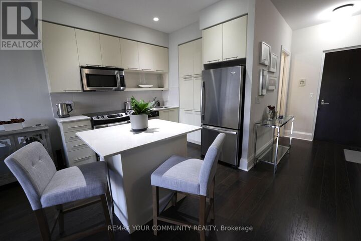 Property Photo:  100 Harrison Garden Boulevard 317  ON M2N 0C2 