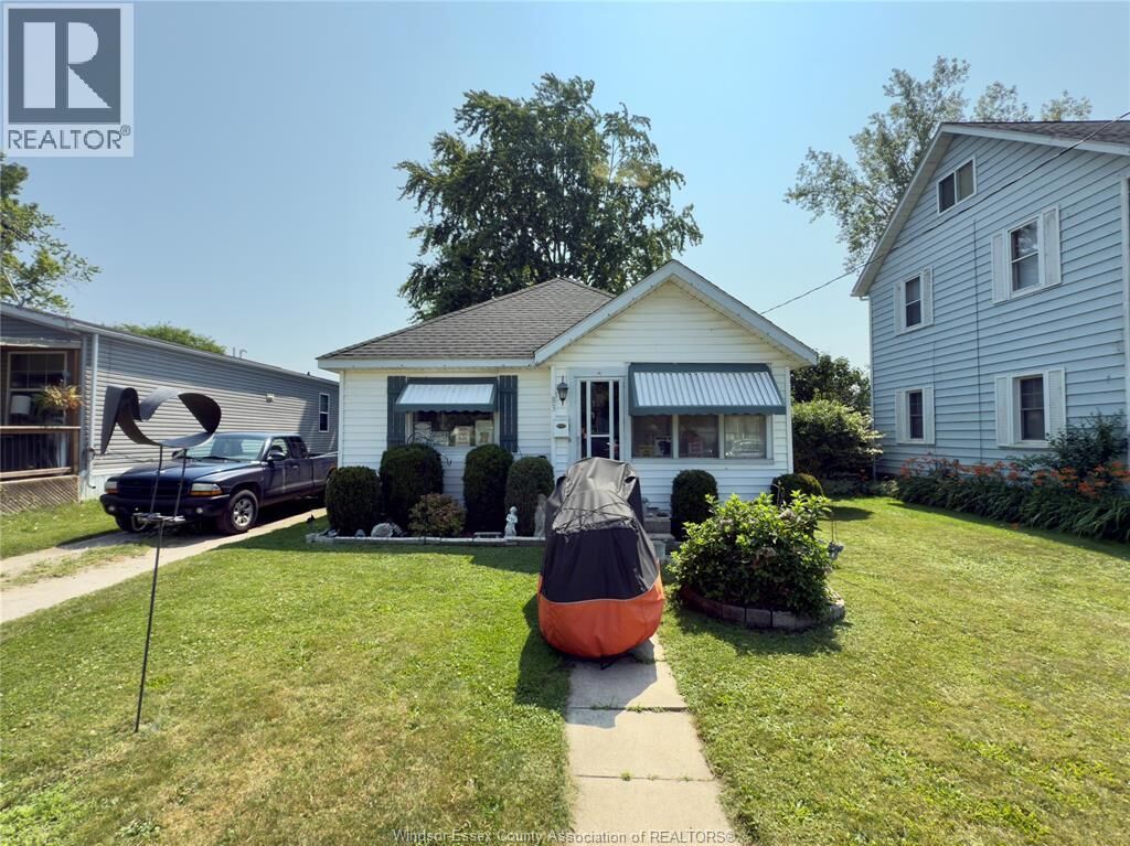 Property Photo:  83 Victoria Avenue  ON N9Y 1T2 