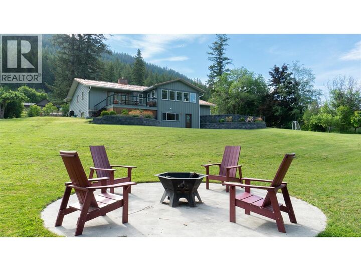 Property Photo: 5851 20 Avenue Northeast BC V1E 1Y4