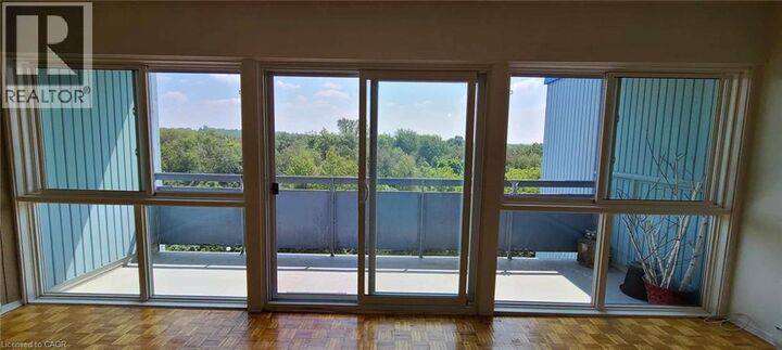 Property Photo:  105 Conroy Crescent 505  ON N1G 2V5 