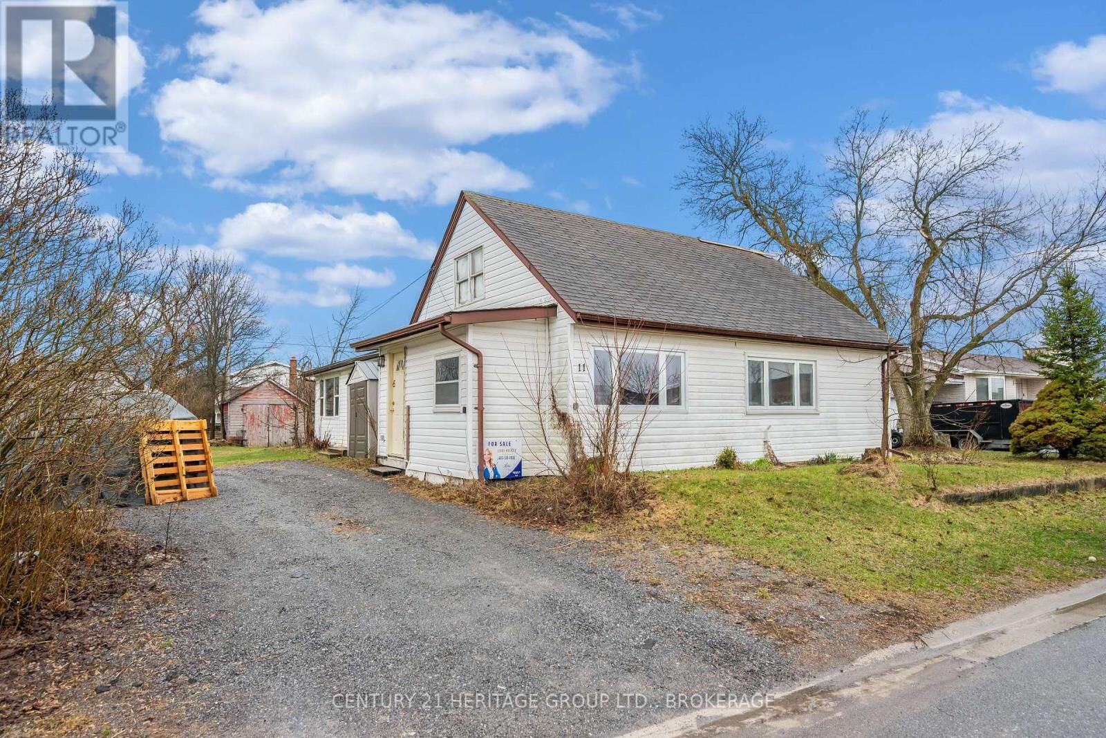 Property Photo:  11 North Street  ON K0H 2H0 