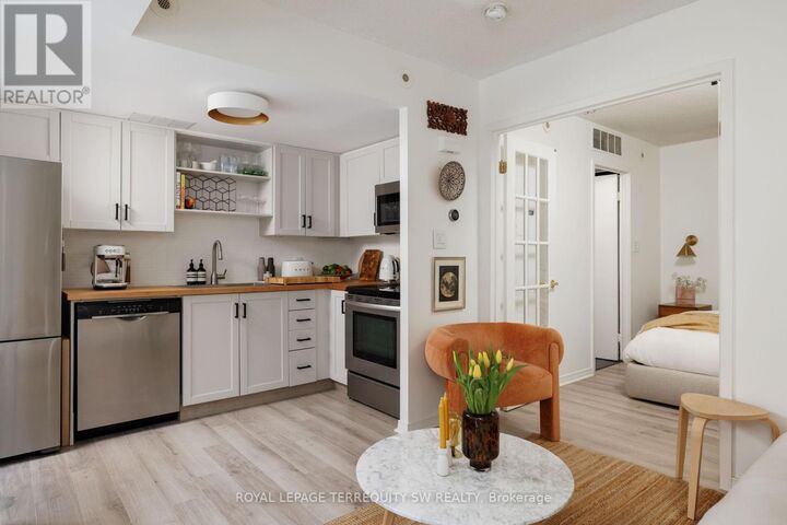 Property Photo:  30 Western Battery Road 315  ON M6K 3N9 