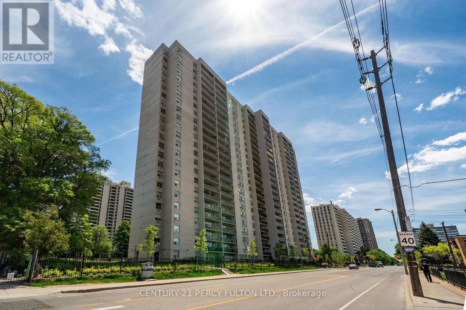 Property Photo:  155 Marlee Avenue 1002  ON M6B 4B5 