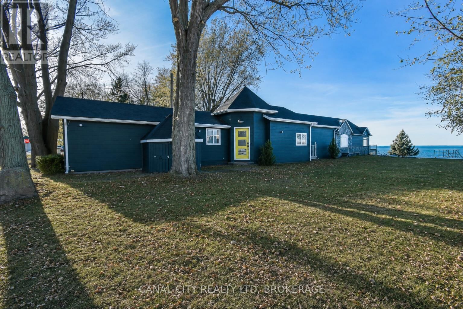 Property Photo:  6 Colton Avenue  ON L2N 5B1 
