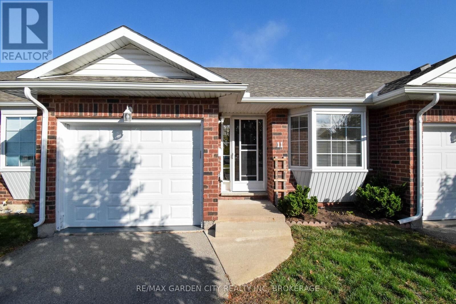 Property Photo:  162 First Street 11  ON L3B 4S2 
