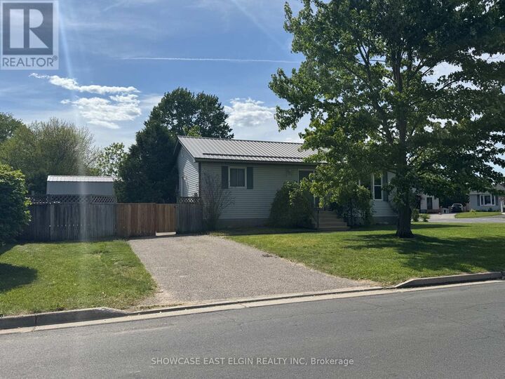 Property Photo:  28 Melanie Drive  ON N5H 3G6 