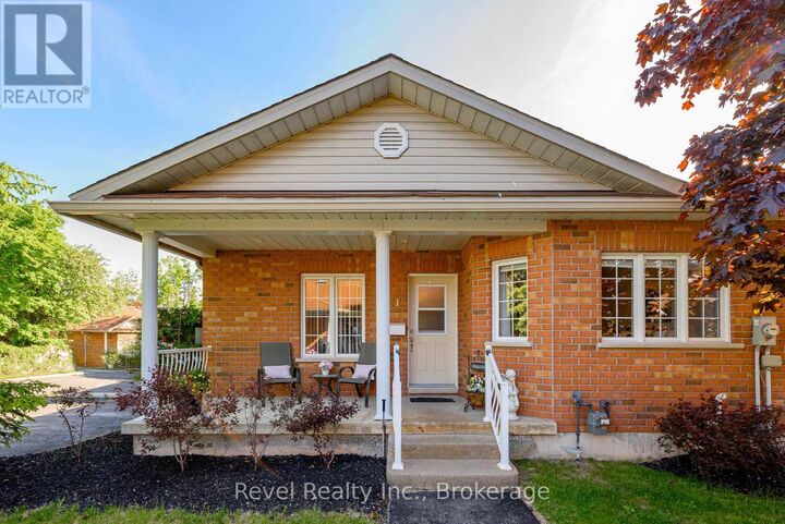 Property Photo:  111 Colborne Street 1  ON K0M 1N0 