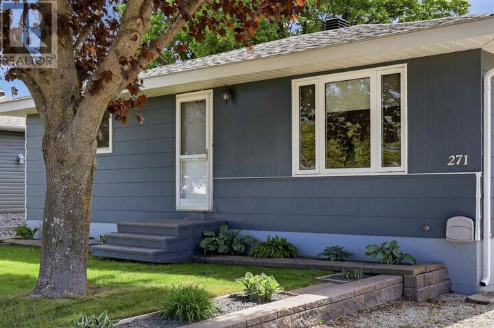 Property Photo:  271 Chambers Ave  ON P6A 4V9 