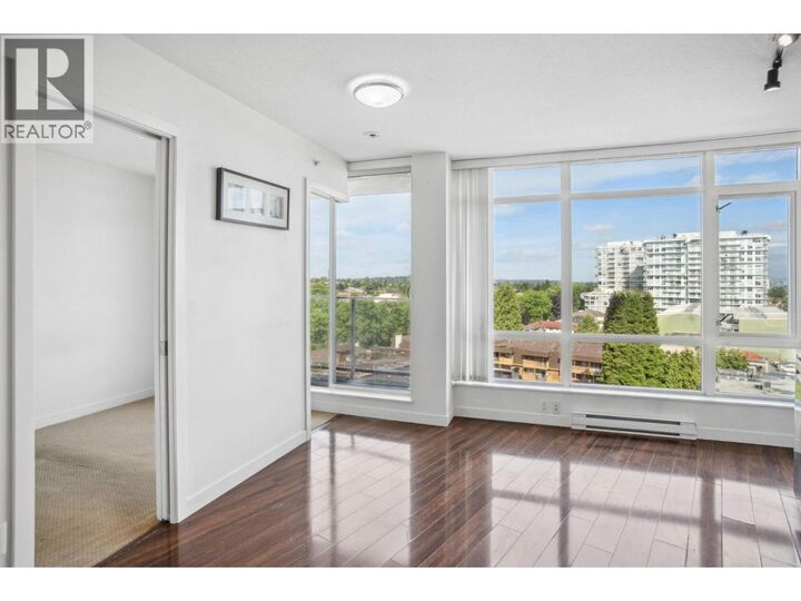 Property Photo:  4815 Eldorado Mews 810  BC V5R 0B2 
