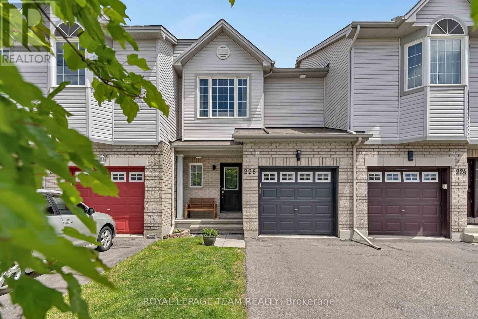 Property Photo:  226 Arrita Street  ON K2S 0J7 