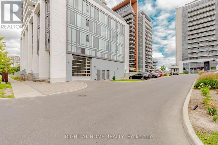 Property Photo:  9608 Yonge Street 1603  ON L4C 0X4 