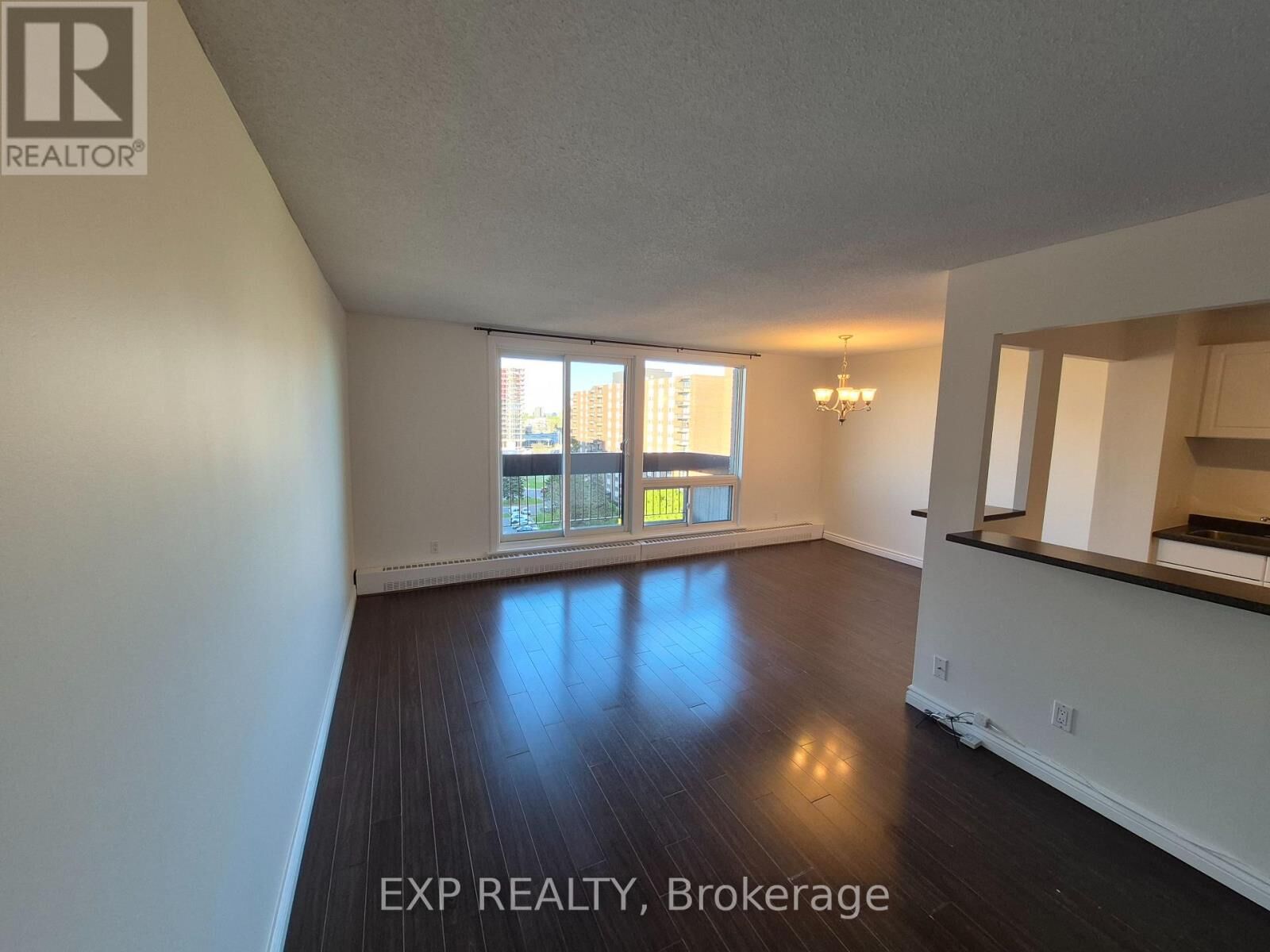 Property Photo:  1505 Baseline Road 1013  ON K2C 3L4 