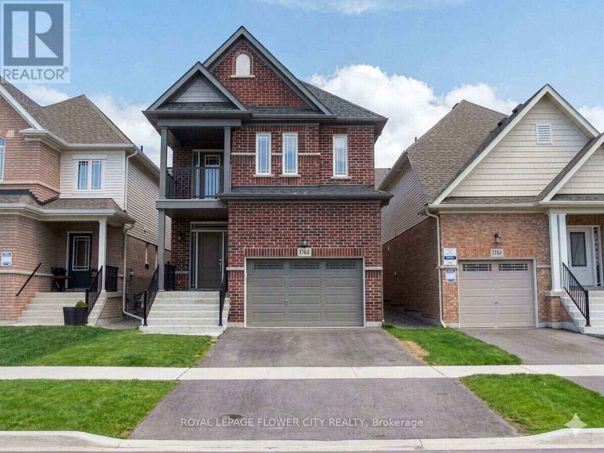 Property Photo:  1765 Shelburne Street  ON L1K 0S9 