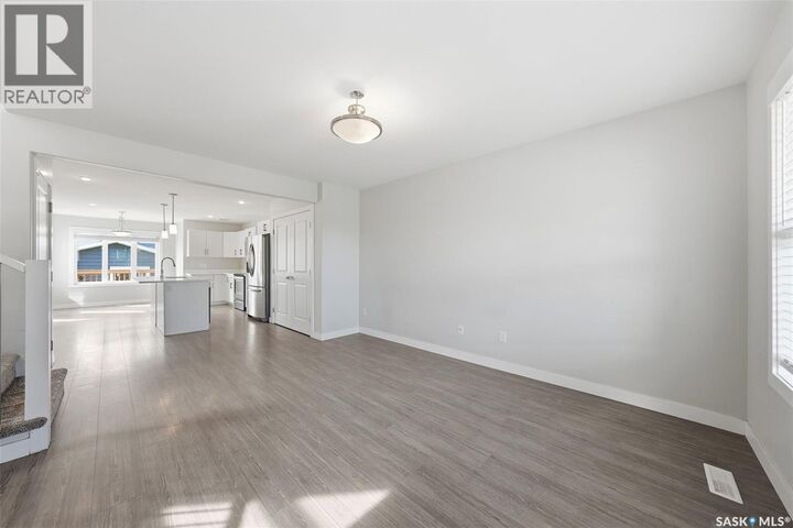 Property Photo:  139 Stilling Mews  SK S7V 0P4 