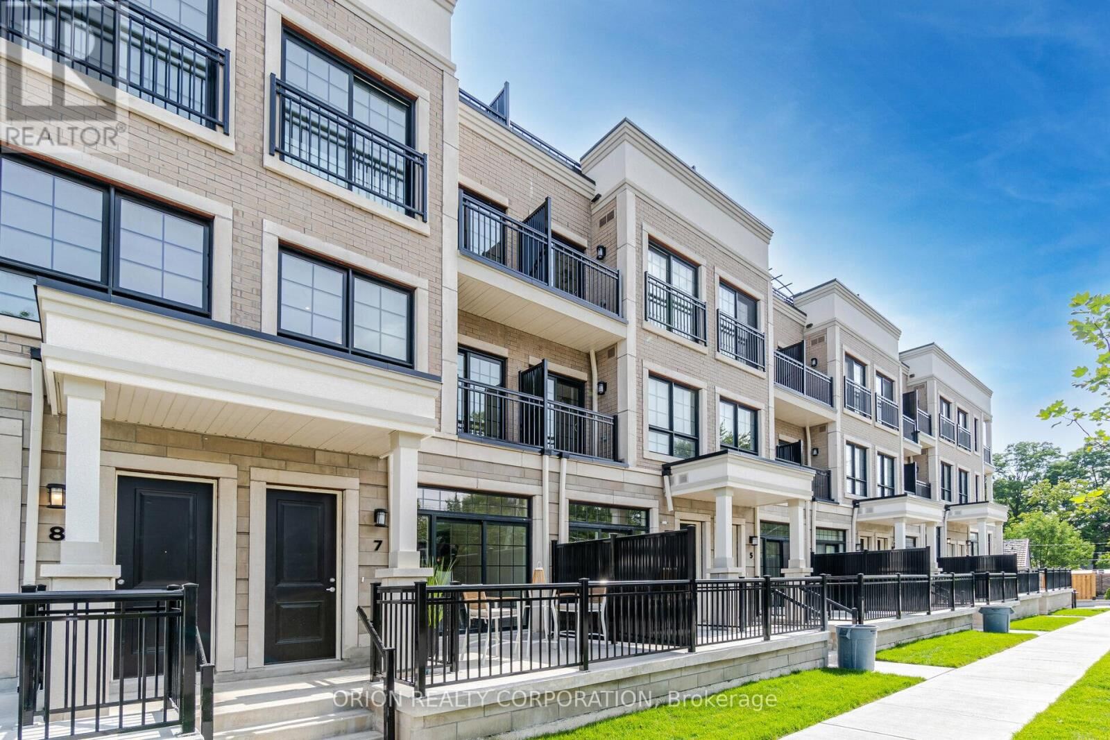 Property Photo:  95 Brookfield Road 6  ON L6K 2Y8 