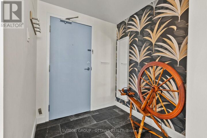 Property Photo:  99 Holland Avenue 702  ON K1Y 0Y1 