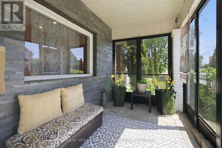 Property Photo:  327 Albert Street  ON L1H 4S2 