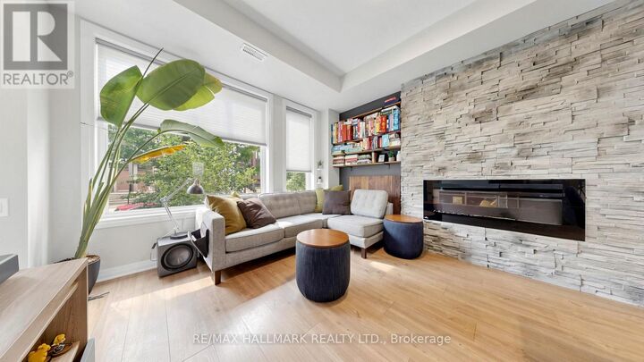 Property Photo:  26 Caroline Carpenter Grove  ON M3K 0B1 