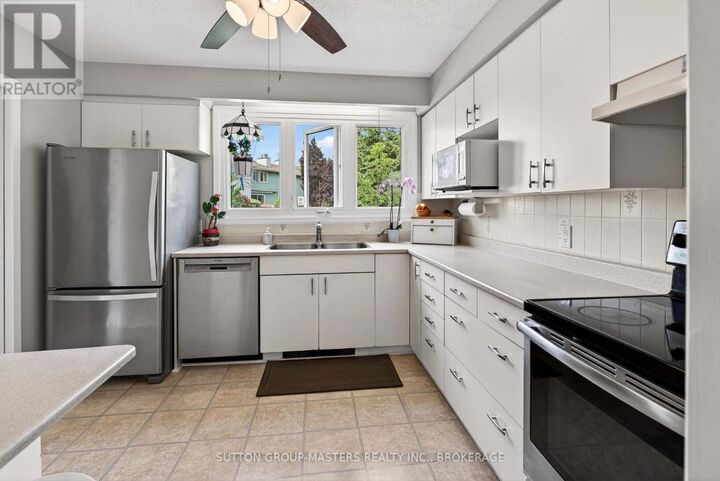 Property Photo:  115 Wright Crescent 78  ON K7L 4T8 