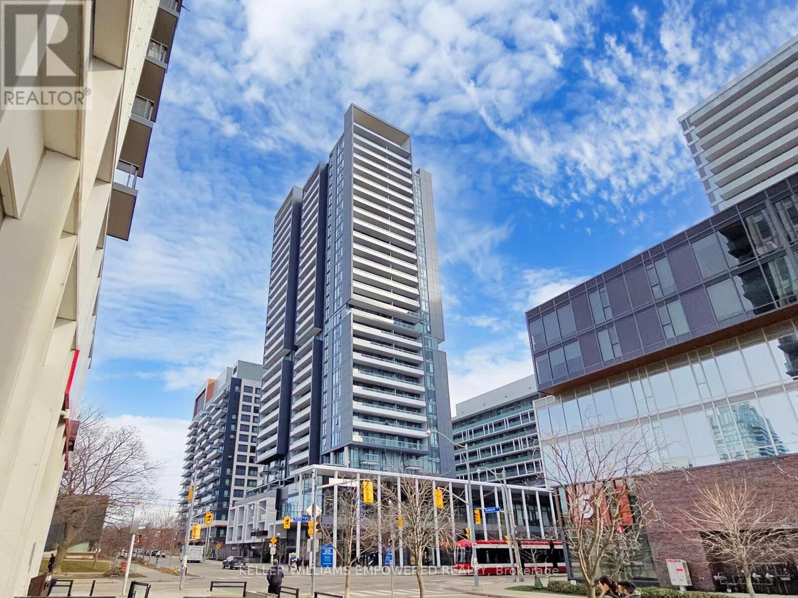 Property Photo:  225 Sumach Street 911  ON M5A 0P8 
