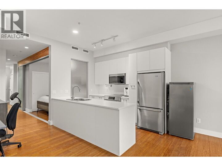 Property Photo:  1289 Ellis Street 214  BC V1Y 1Z6 