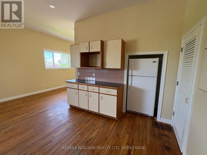 Property Photo:  350 Walden Boulevard F  ON L2A 1R9 
