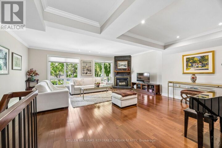 Property Photo:  31 Flaming Roseway  ON M2N 5W8 