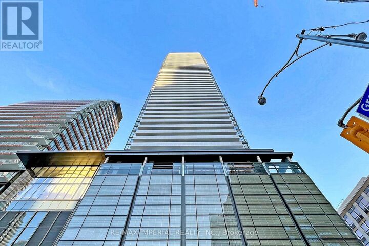 Property Photo:  501 Yonge Street 2111  ON M4Y 1Y4 