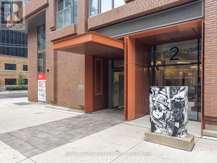 Property Photo:  2 Augusta Avenue Ph04  ON M5V 0T3 
