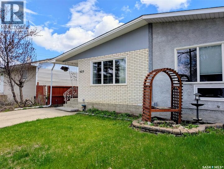 Property Photo:  409 Cornwall Street  SK S4R 2G9 