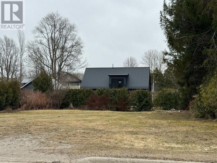 Property Photo:  160 Huron Street South  ON N0H 2L0 